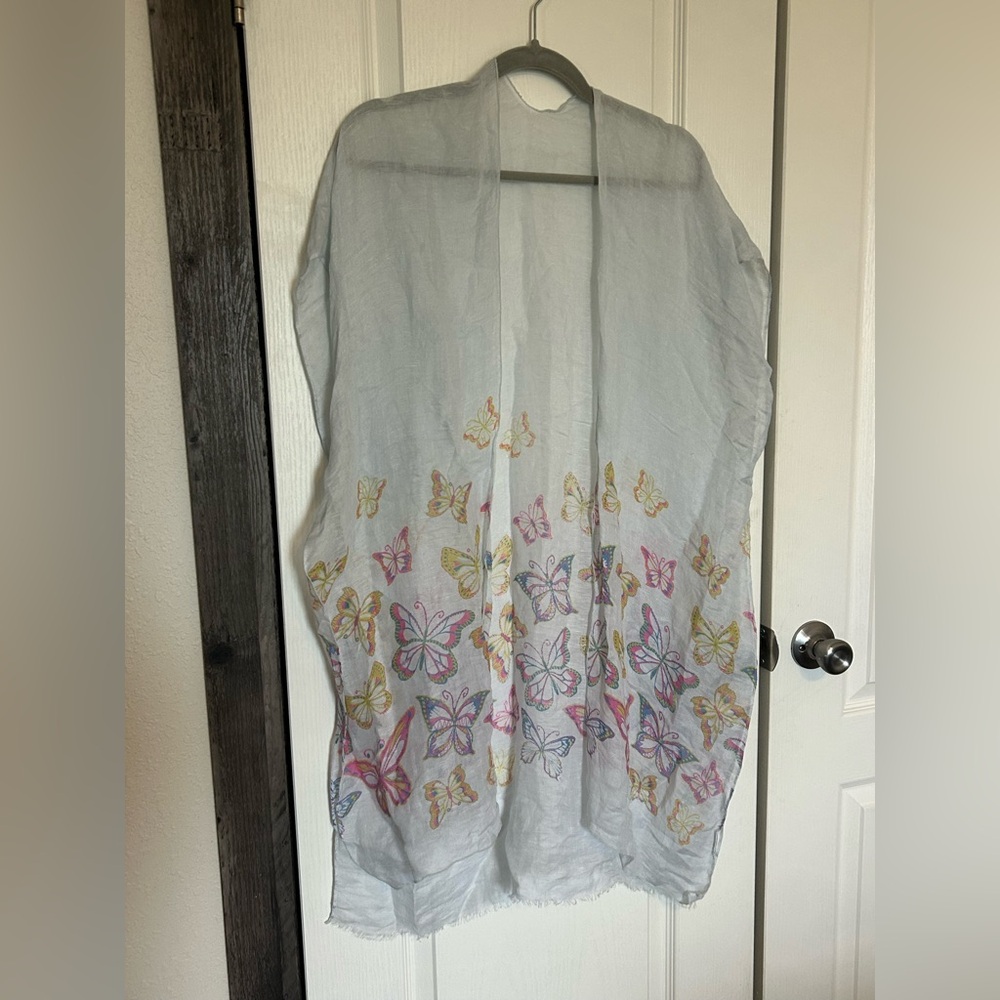 Light Weight Linen Blend Pale Blue Butterfly Print Sheer Kimono OS